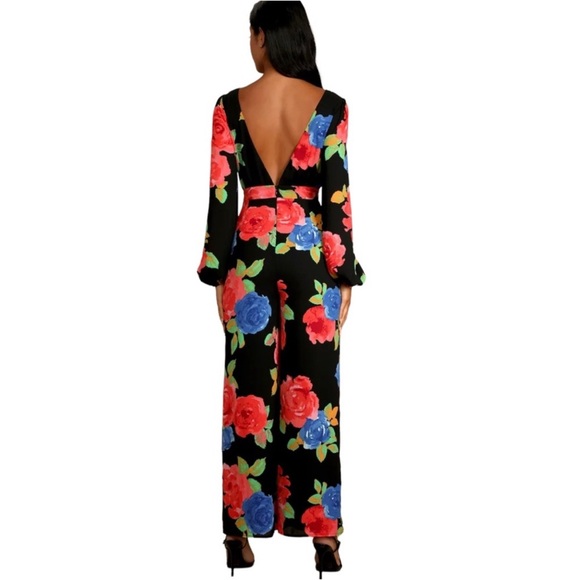 Lulus true bloom Black Floral Print Long Sleeve Jumpsuit size S NWT - Picture 2 of 5